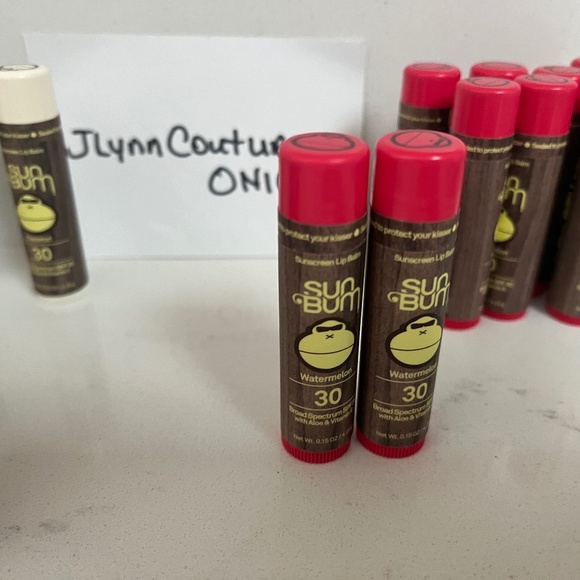 New Sun Bum SPF 30 chapstick bundle banana 2 pc, Sun Bum chapstic… - Picture 4 of 4